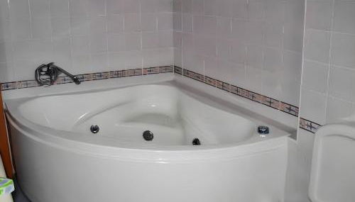 Comfortable house with mountain view and shared pool - Foto 5