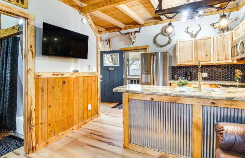 Serene and Cozy Studio Cabin Walk to Norfork Lake! - Foto 6