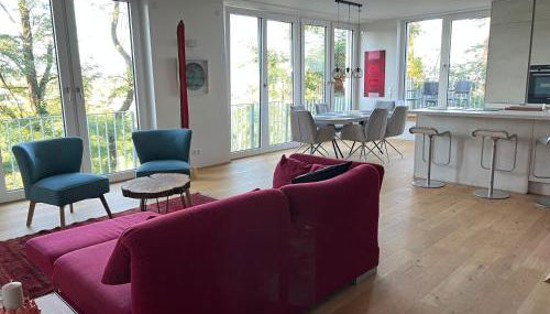Luxuswohnung in Villa mit fantastischem Blick - Photo 3