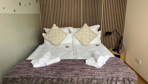 COOLEST Apartment in Berlin, easy Check-in, near BER Airport - Quiet&Cozy Penthouse - Foto 4