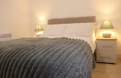 Huddersfield Lux 2 Bedroom Apartment & Opposite Train Station & City Centre - Foto 6