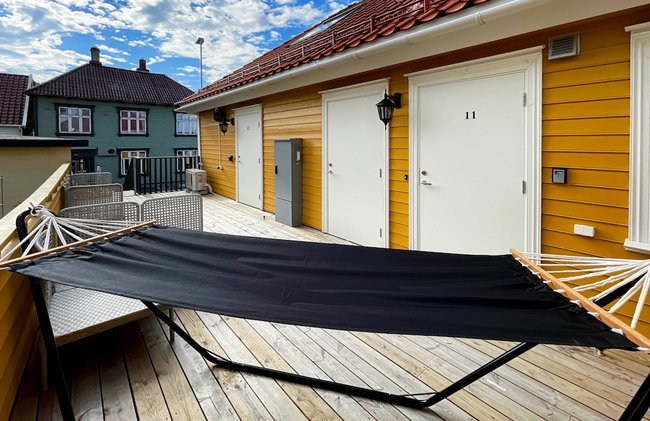 Vibrant Apartment on Bustling Street, Above a Restaurant - Perfect for Tourists, - Foto 40