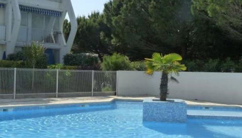 2 Pièces avec Piscine, Proche Plage et Commerces, Quartier Calme avec Parking Privé - FR-1-328-145 - Foto 1