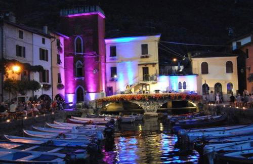 ROMANTICO APPARTAMENTO a CASSONE DI MALCESINE - Foto 15