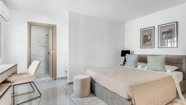 Sanders Crystal - Cool 2-bdr Apt w Terrace - Foto 4, Habitación