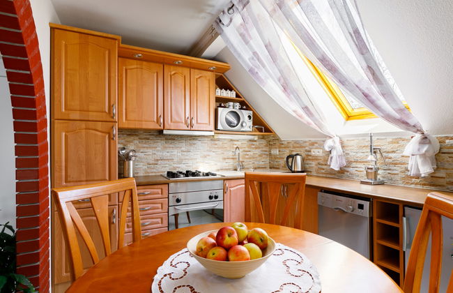 3 bedroom Apartment in Siófok with garden - Photo 4