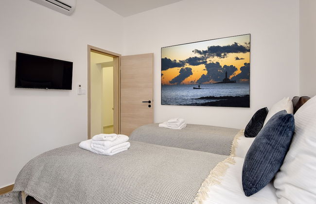 D&A Central Luxury Apartments - Photo 42