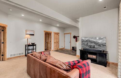 BEST VIEWS! Luxury Mountain Home - Saltwater HotTub, Firepit, BBQ- Close to SKI, Red Rocks - Foto 31