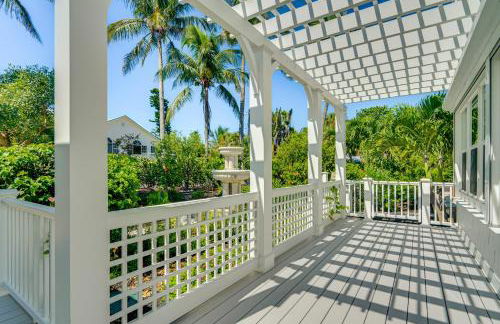 Luxe Pine Island Living Historic Old Florida Gem! - Foto 36