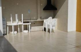 Apto no Jd Indaiá com piscina a 300m da praia - Foto 26