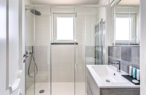 Villa Rusinella Minimalist Retreat with Sea Views by Feeling Italy - Foto 47