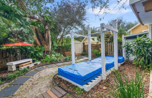 Tropical Oasis Located Near Lake With Pool and Hot Tub - Foto 62