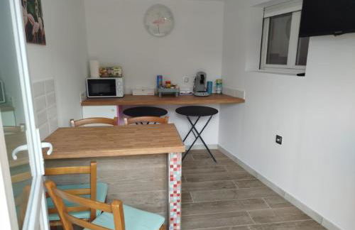 maison pink flamingo aeroport tillé 2 a 4 personnes - Foto 17