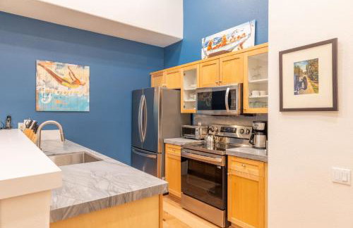 Palisades Tahoe Lodge Rentals Premium Fireplace One Bedroom #807 - Photo 5