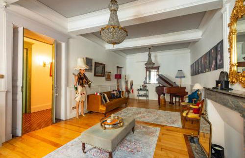 CHAMPAGNE HOUSE- Oasis de luxe & de charme - coeur de ville - 10-12 pers - piscine, cuisine d'été, patio, bar & piano - Photo 6