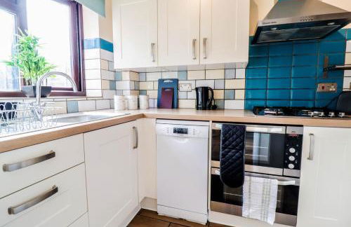 Spacious 1 bed flat-FREE Parking - Foto 2