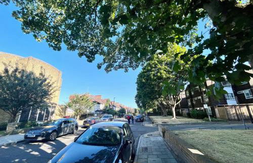 Newly refurbished ,chic, attractive 3 bedroom flat - Foto 25