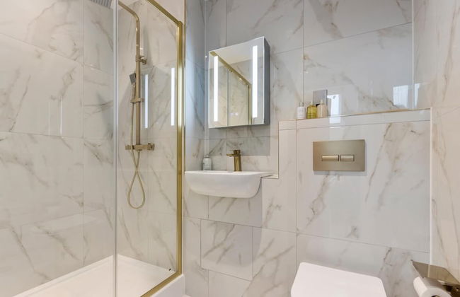 Deluxe 2-BR Saarb Apartment Leatherhead - Foto 20