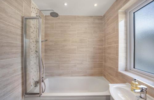 Luxury Tottenham Stadium Retreat - 2 minute walk to stadium - Foto 19