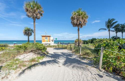 Luxury Living on the Beach with Resort Amenities - Photo 18