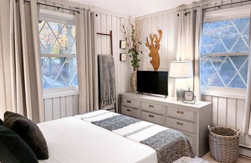 Stylish and Cozy Cabin, Walking Distance to Big Bass Lake - Foto 24