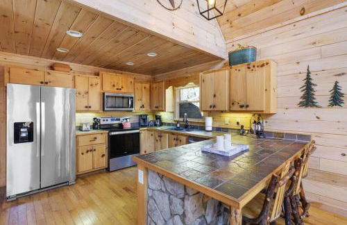 The Remedy at Blue Ridge - mountain view cabin with hot tub and two fire pits - Foto 54