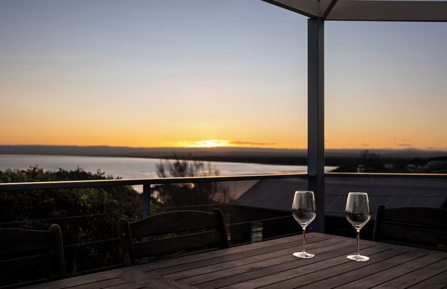 Waterline - Photo 25