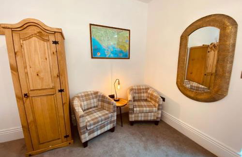 Carlton Guest suites - Weymouth - Photo 6