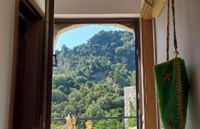 Theta Guesthouse - Photo 15