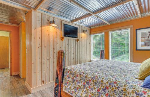 Riverfront Milton Cabin w/ Boat Ramp & Dock! - Foto 12