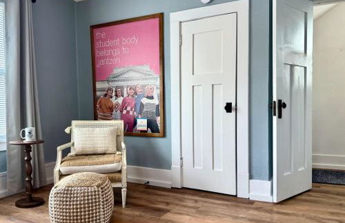 A Calm, Stylish Retreat - Steps to Lake, Downtown, and Surf District - Foto 6