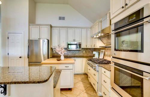 Waterfront Home 30 Mi to New Orleans with Boat Dock - Foto 10