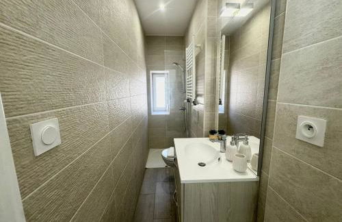 Appart Hôtel Entre les 2 Roches - Free Parking - BY PRIMO - Foto 17