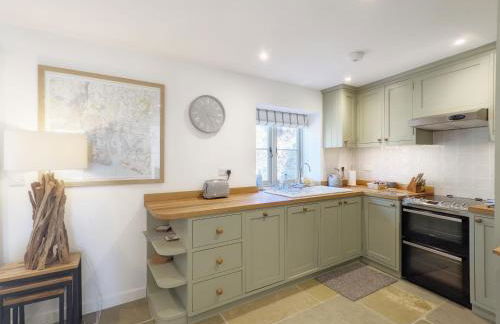 Hearnesbrook Barn , Emsworth - Photo 16