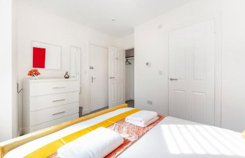 NEW! Stylish 5-Bed Apartment in Stockton-on-tees by Stay With Us, Perfect for Contractors & Large Groups, FREE Parking! - Foto 14