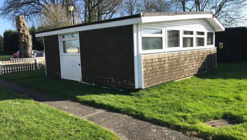 Dartmouth 2 Bed Detached Chalet 144 Norton Park - Foto 4