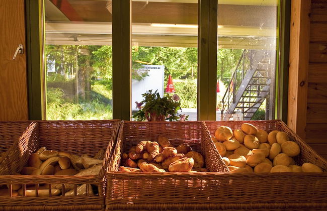 Cozy Chalet With Scenic - Photo 32