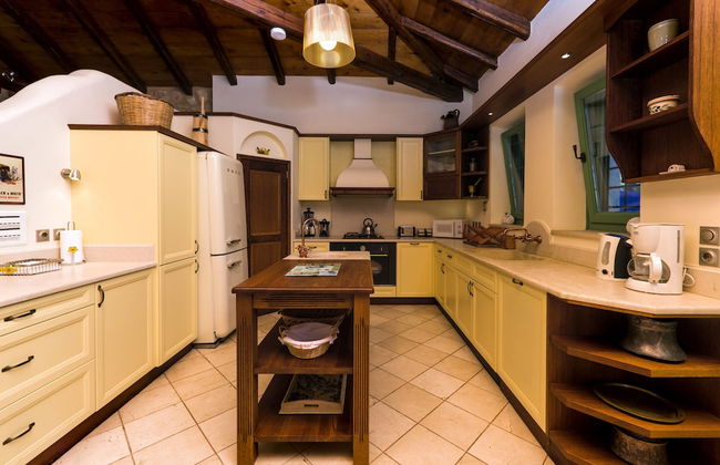 Self-catering Luxury Stone Holiday Villa With Infinity Pool and Panoramic View - Foto 10