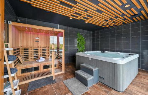 Gorgeous Home In Varazdin Breg With Sauna - Foto 16