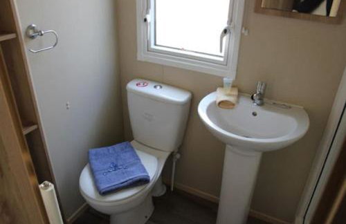 Adorable Caravan in Newquay Bay Resorts Nb98 - Foto 17