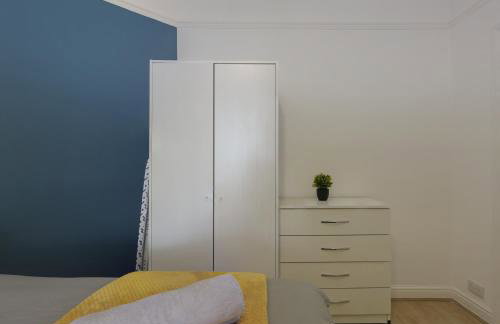 Ryland House Sleeps 8 M6 Access & Garden - Foto 20