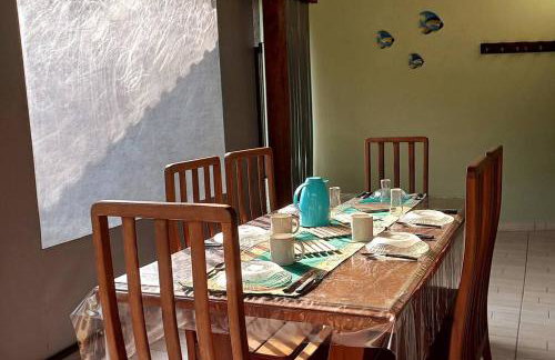 Casa com cachoeira-rio no quintal - Foto 25