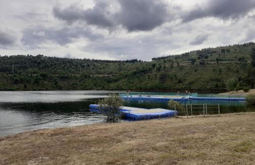 Casa rústica com terraço e jardim - Foto 61