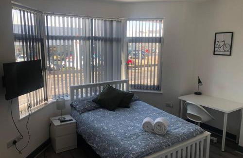 Newly refurbished studio, great location 8 studios - Photo 33