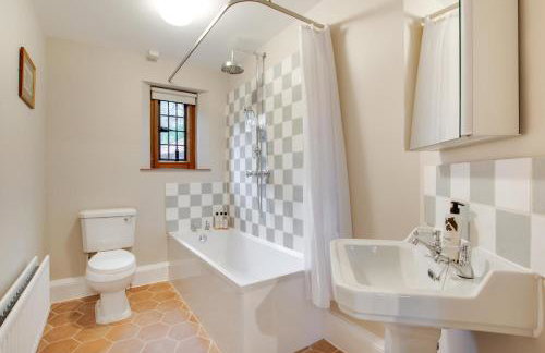 6 Bed in Englefield Green oc-e34166 - Foto 22