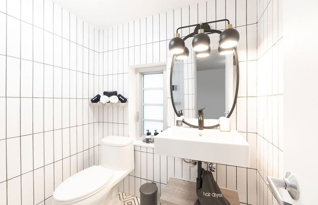 Kasa Collins Park Miami Beach Convention Center - Photo 53