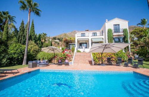 Impressive VILLA Dazura in Valtocado MIJAS - Photo 54