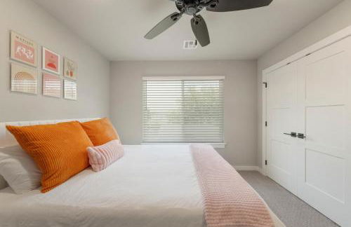 The Rose Retreat - Walk to the Broken Arrow Rose District - Foto 31