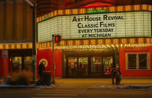 Downtown A2 Gem - Next to Hospitals, Stadium & Restaurants - Foto 37