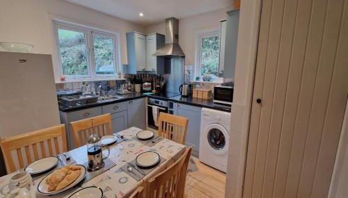 Woodcutters Lodge set in a secluded valley near Bantham - Foto 4